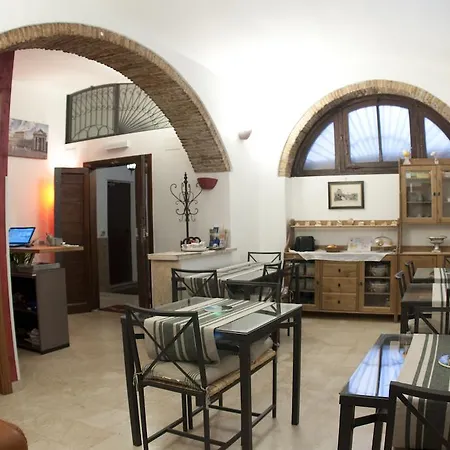 Bed & Breakfast De\u2019 Fiori 2*